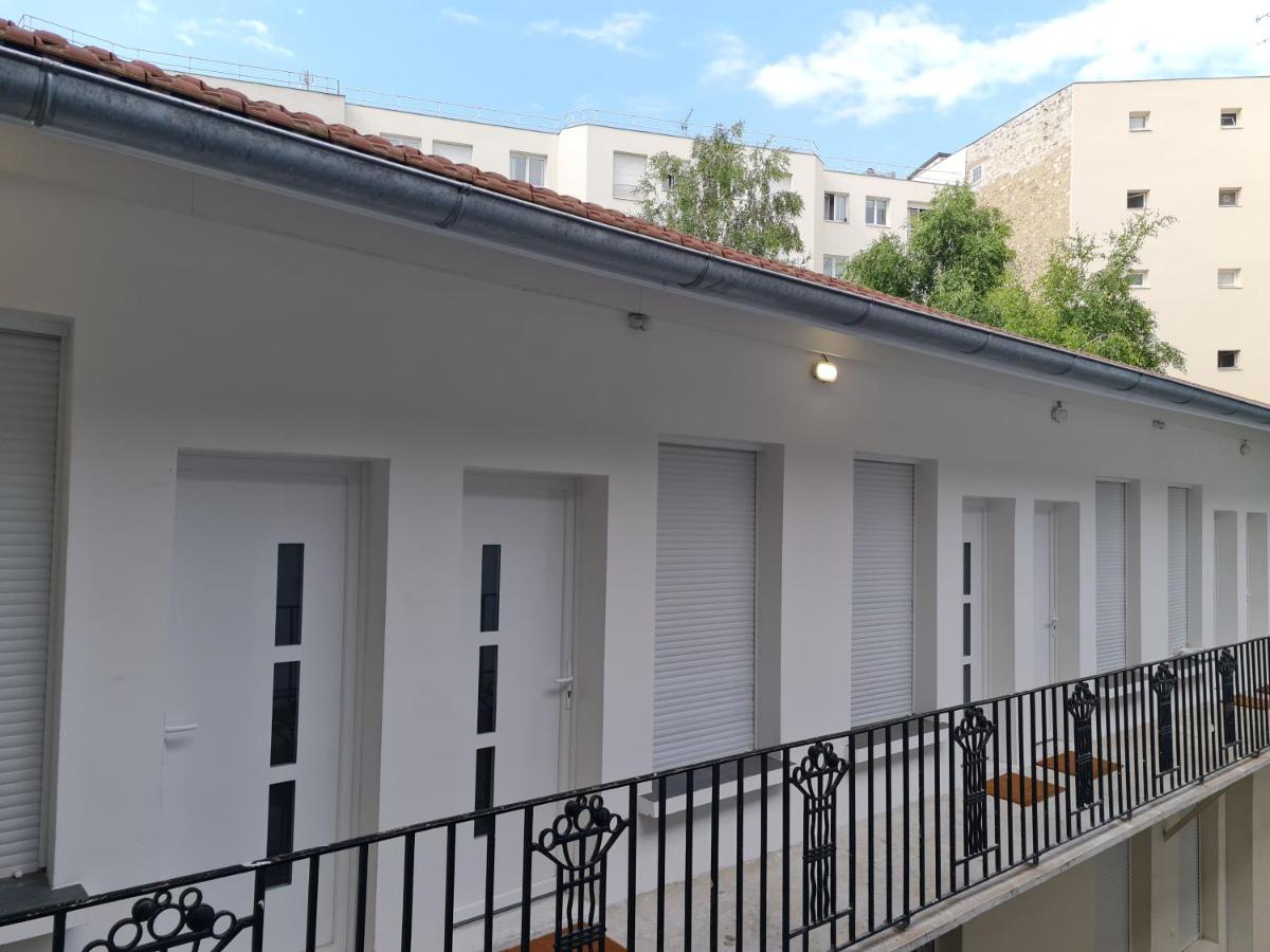 3D- Studio tout équipé avec cuisine 10 mins de Paris - B&B