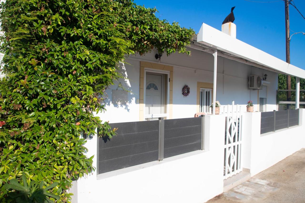 Livadi house - Bed and Breakfast