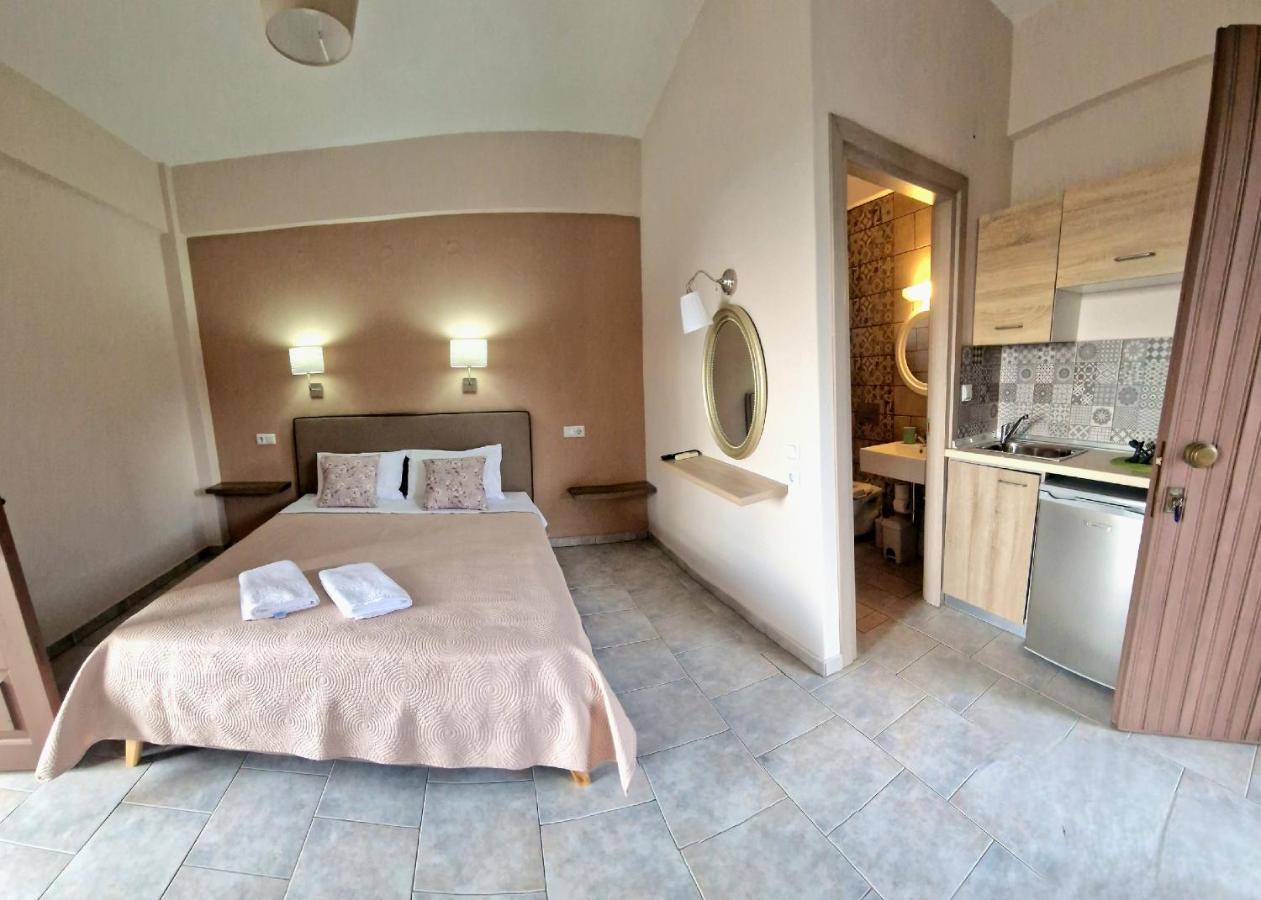 Studios Thea Fresh Rooms Thassos - Bed and Breakfast Limniónas
