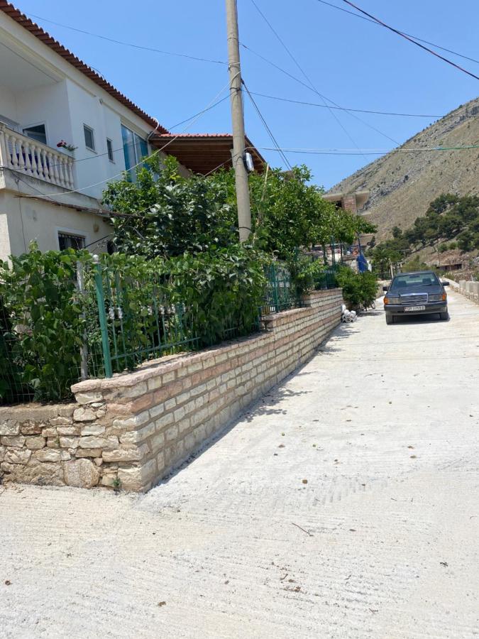Vila Sinani - Ferienwohnung