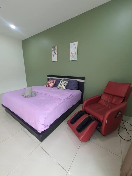 MODERN STYLISH 2STOREY HOUSE 8PAX@ALMA NEAR JUSCO - Chambres d'hôtes Bukit Mertajam