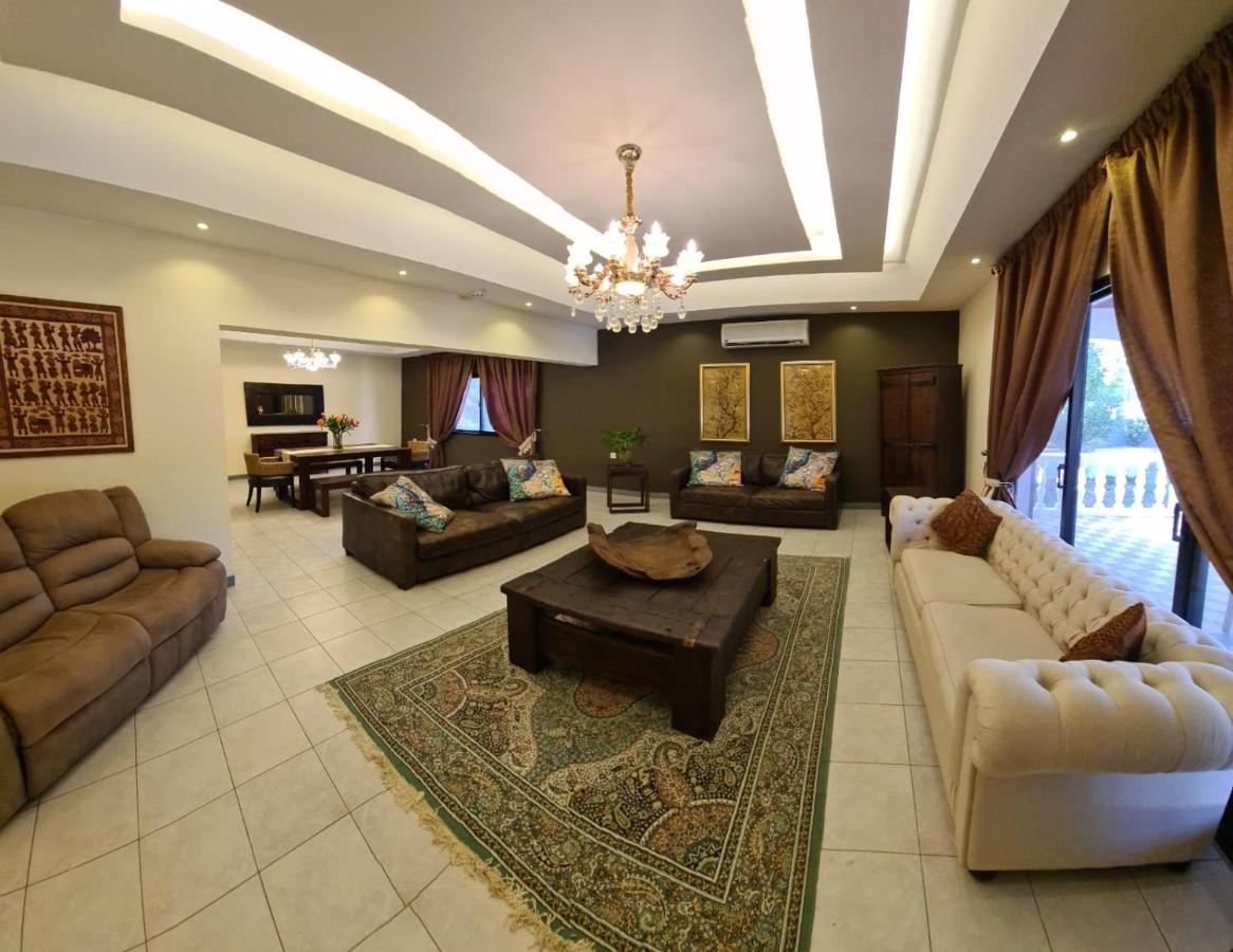 B&B Bārbār - Luxury family holiday villas in Bahrain - Bed and Breakfast Bārbār