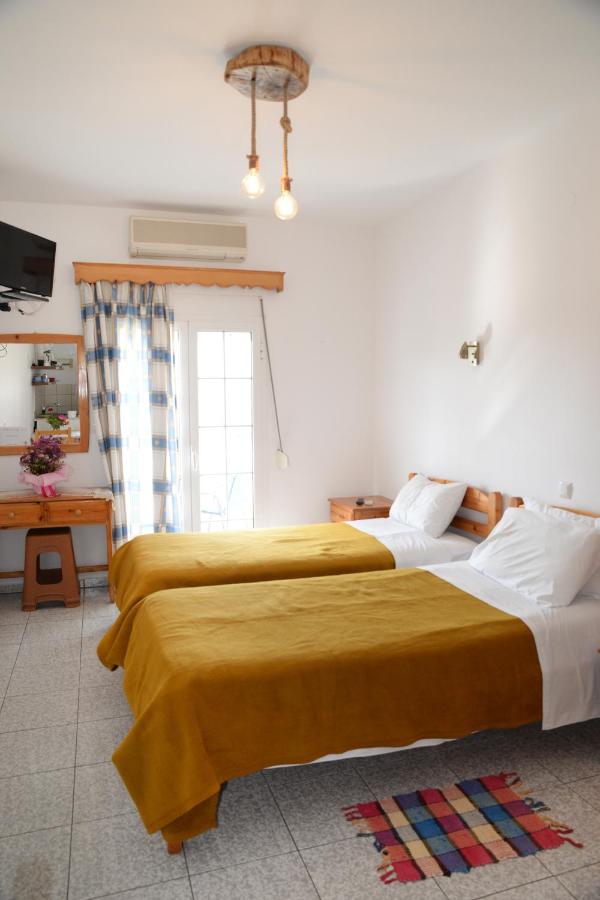 Doppelzimmer mit Balkon und Meerblick
