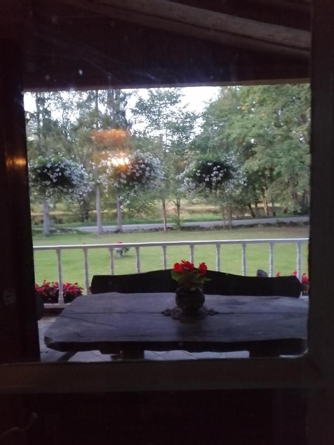 Rava möis - B&B Rava