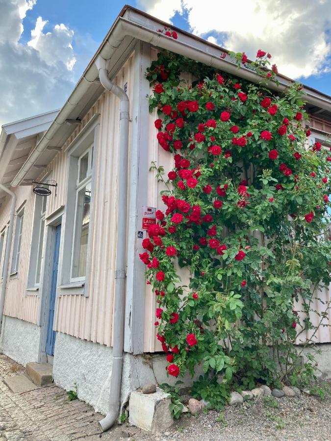 Pensionat Gyllenhjelmsgatan - Chambres d’hôtes Strängnäs