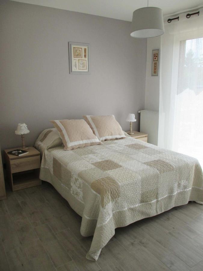 Habitación Doble con vistas a la piscina