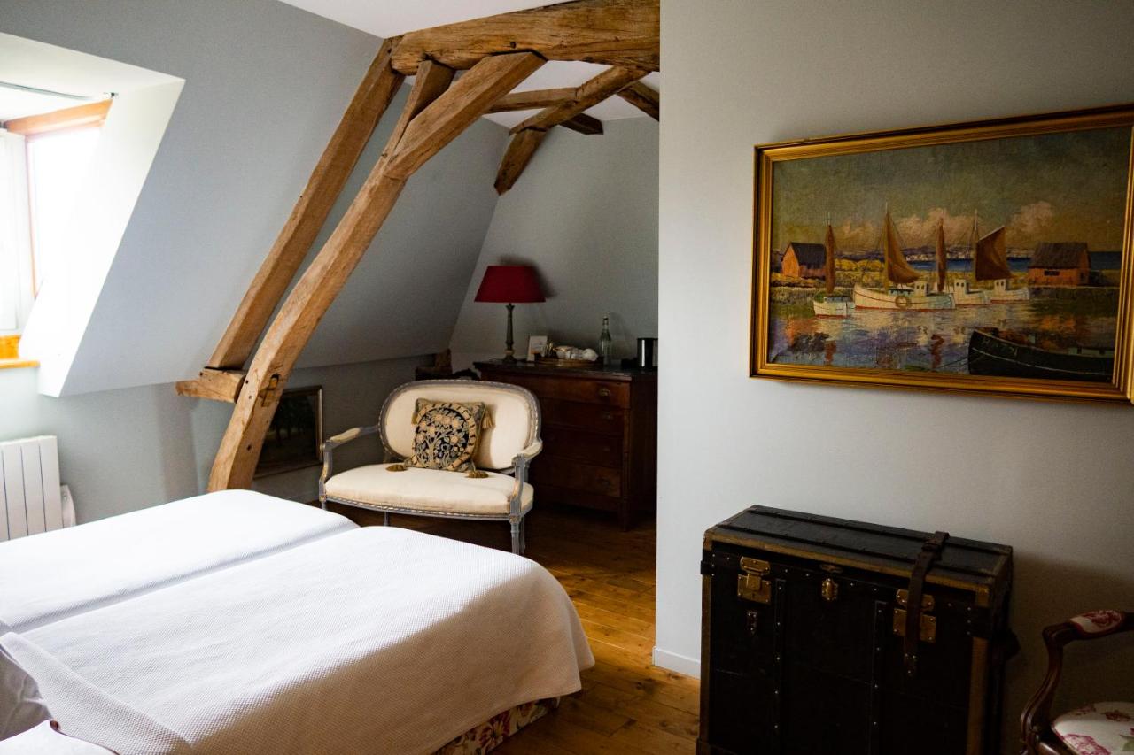 Twin Room with Private Bathroom