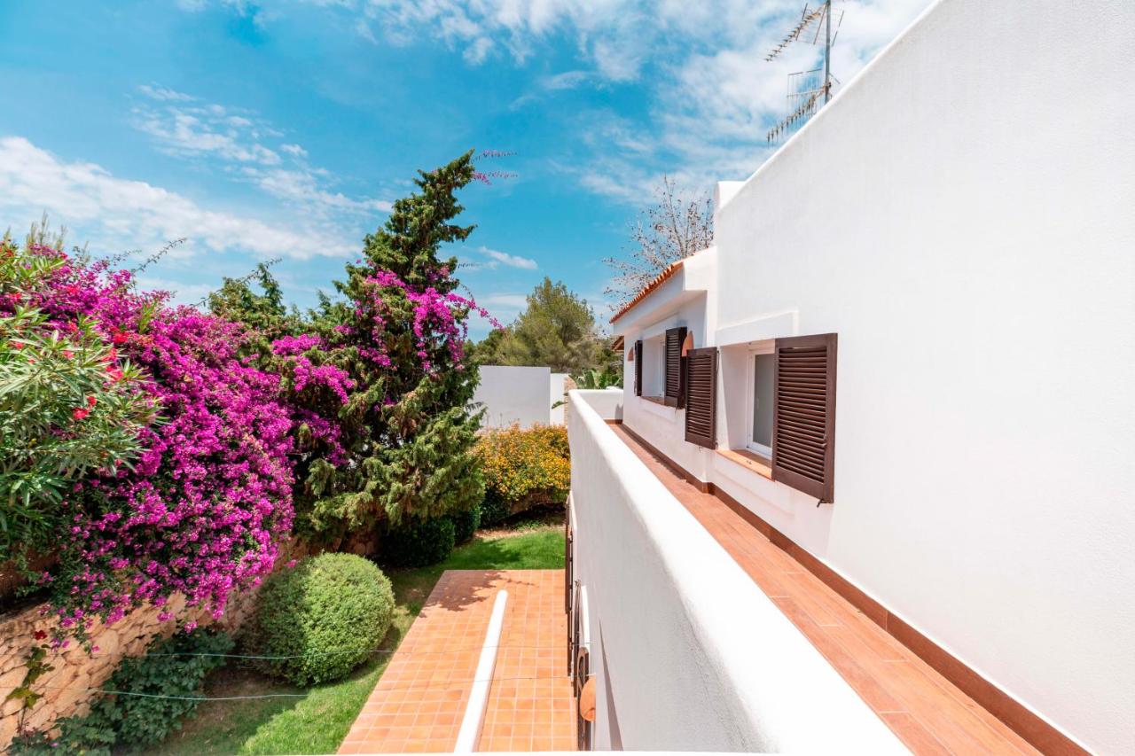 Villa Can Destino - Bed and Breakfast Roca Llisa