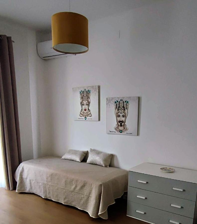Chambre Double ou Lits Jumeaux avec Salle de Bains Privative