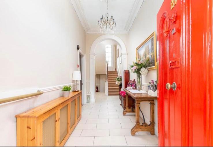 B&B Dublin - Abbeyleigh House - Bed and Breakfast Dublin