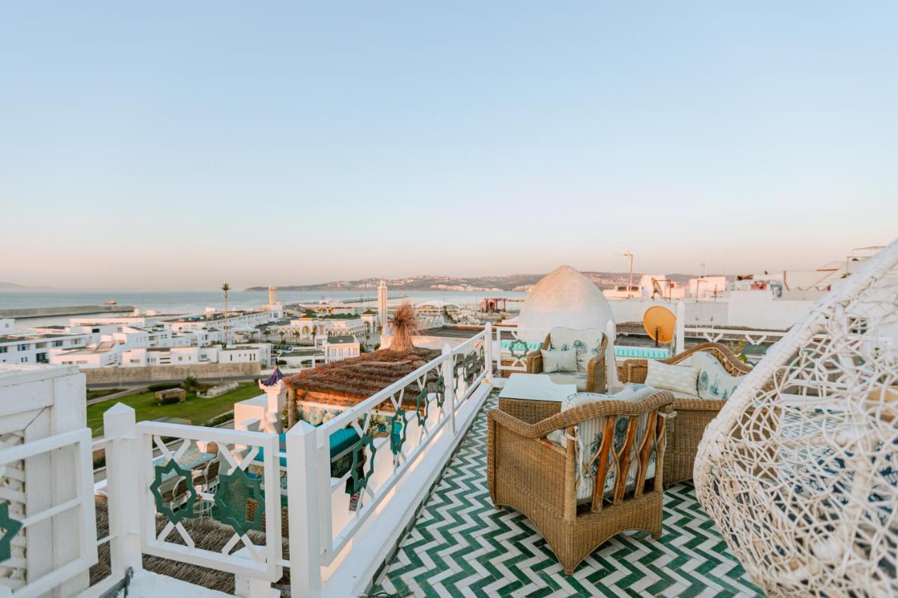 B&B Tangier - Riad Villa with Mediterranean Sea Views of Spain and Gibraltar - Bed and Breakfast Tangier