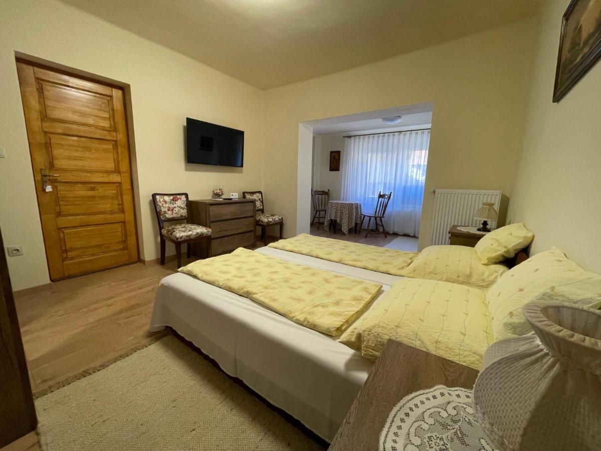 Triple Room with Private Bathroom