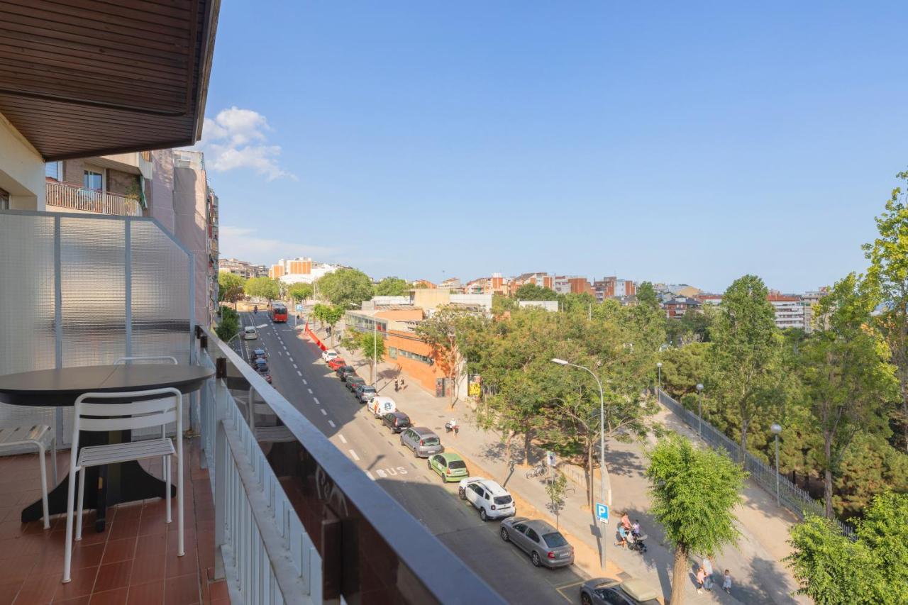 Housalia Guell Gaudi - B&B Barcelona