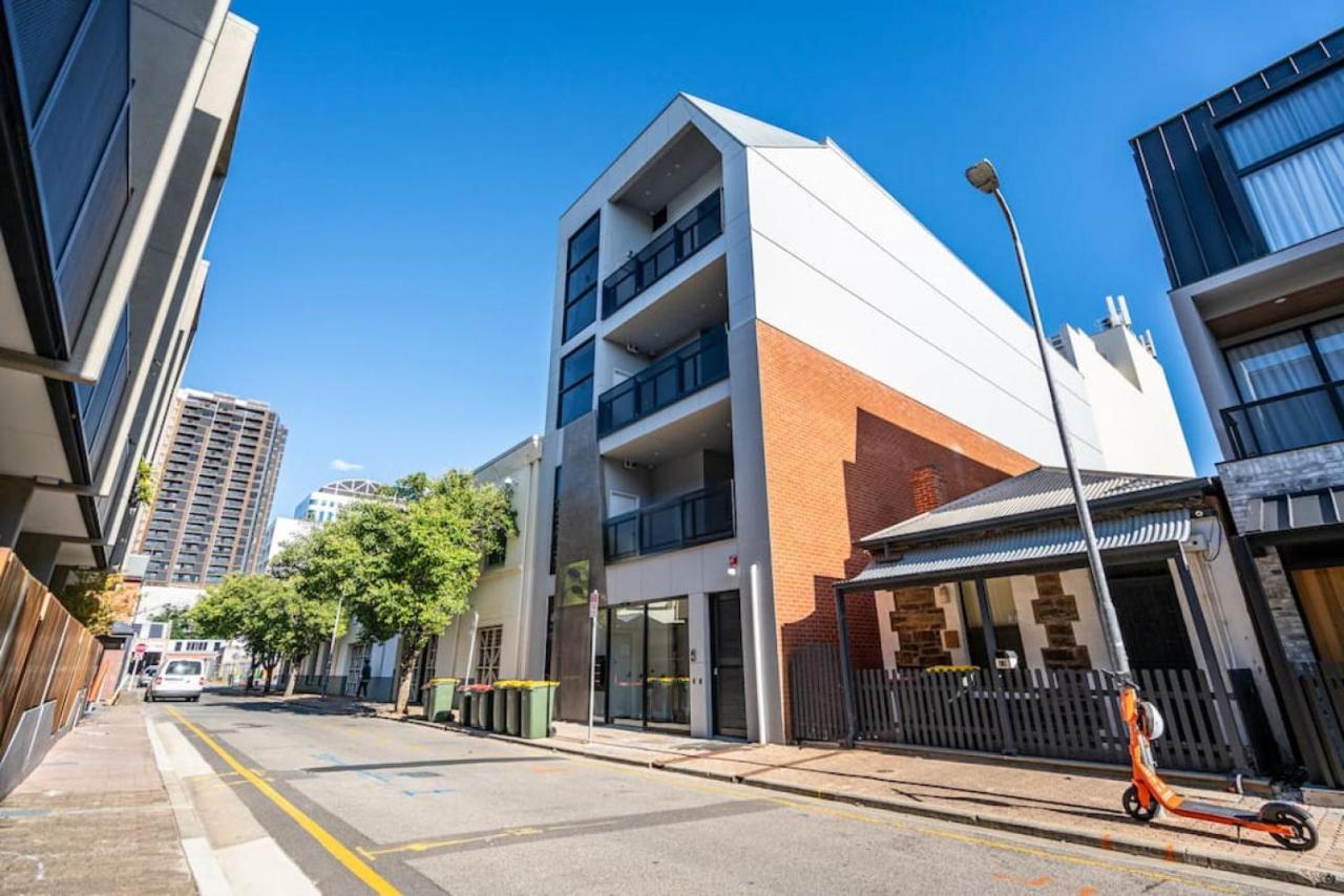 SYLO Luxury Apartments - 1Gb Fibre Internet - B&B Adelaide
