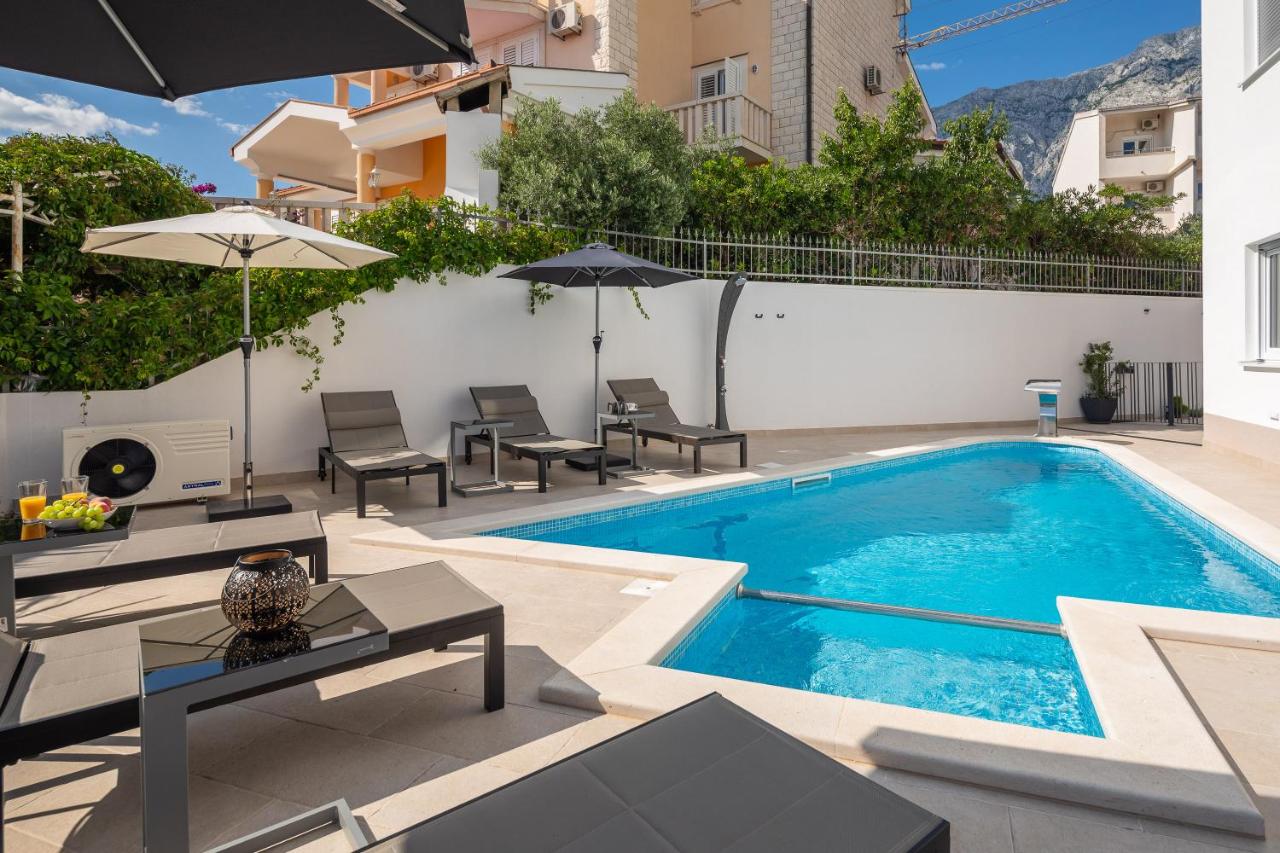 A&D Deluxe apartments Dani with swimming pool - B&B