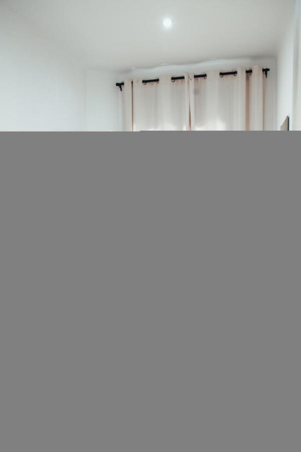 Single Room with Shared Bathroom