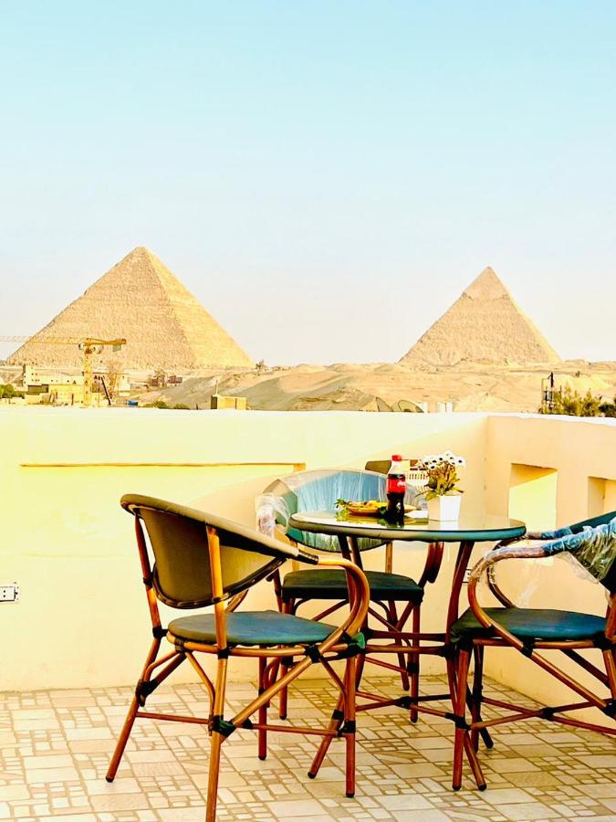 B&B Cairo - Pyramids View & GEM view Boutique - Bed and Breakfast Cairo