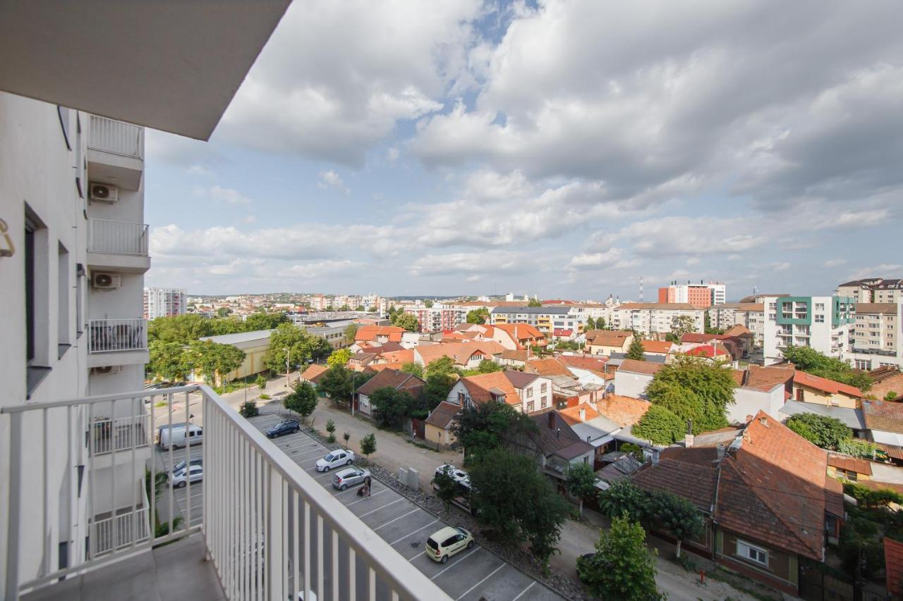 Pinkwood Harmony - B&B Oradea