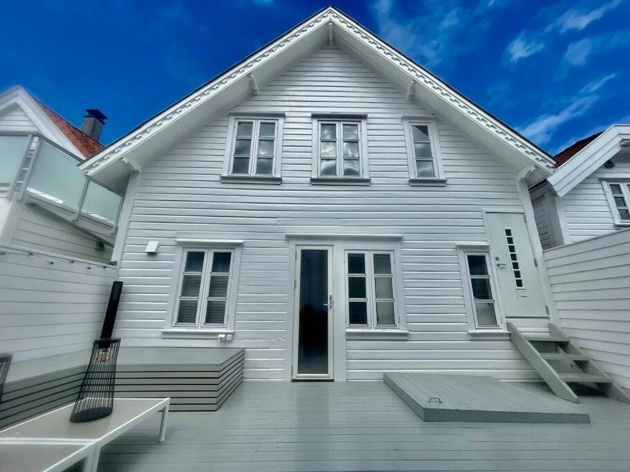 B&B Stavanger - The Green Door H2 - Bed and Breakfast Stavanger