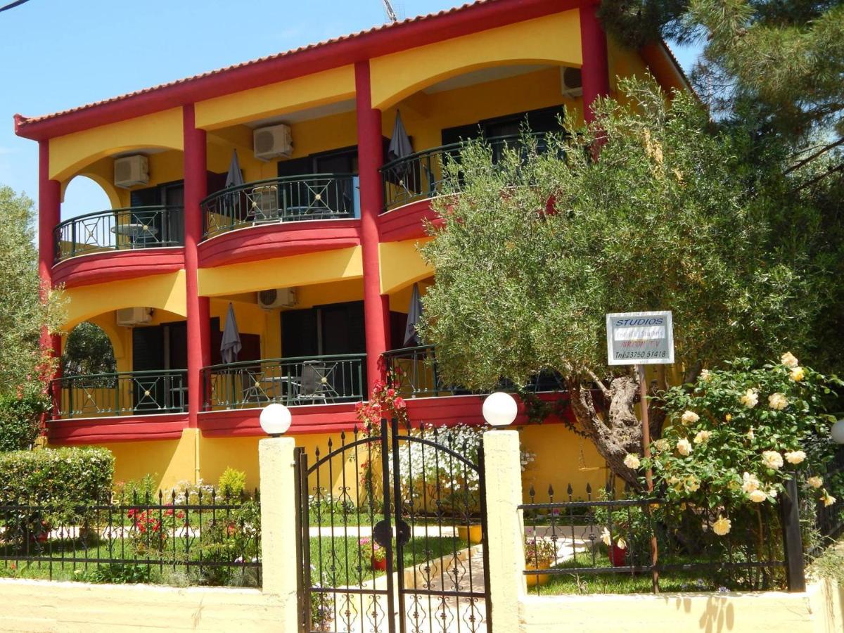Fotini's Studios 2 - Chambres d’hôtes