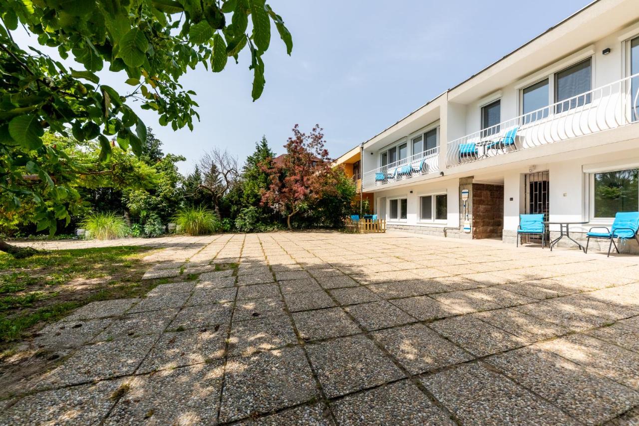 Balaton Wave Apartments - B&B Balatonalmádi