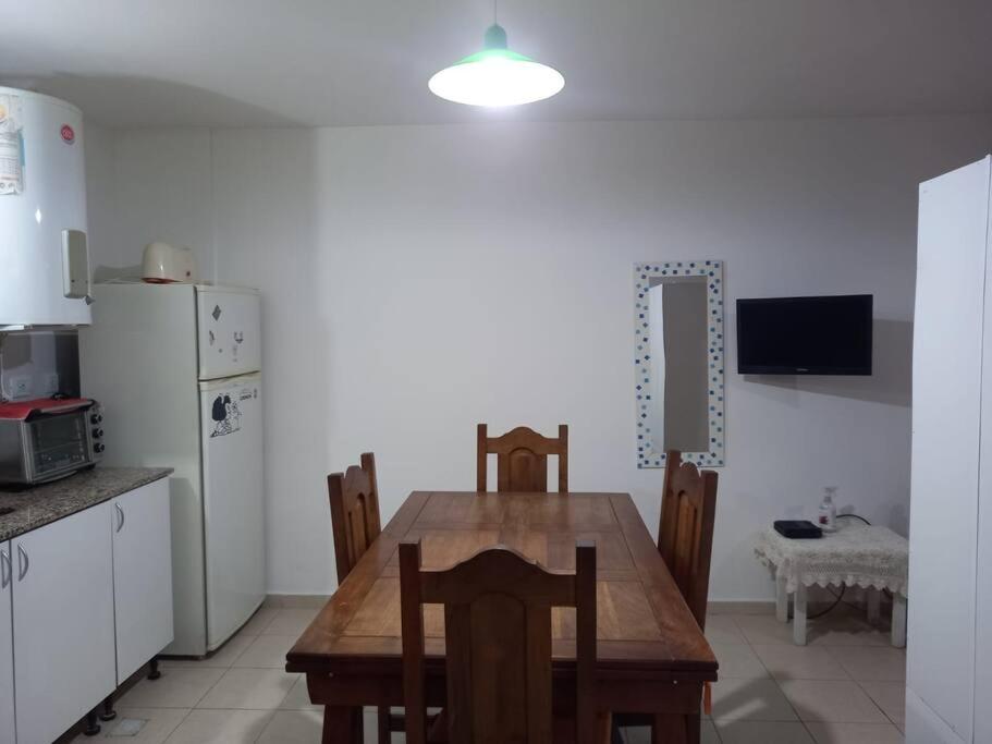 B&B San Luis - Dpto Cattas, mono ambiente equipado zona UNSL. - Bed and Breakfast San Luis