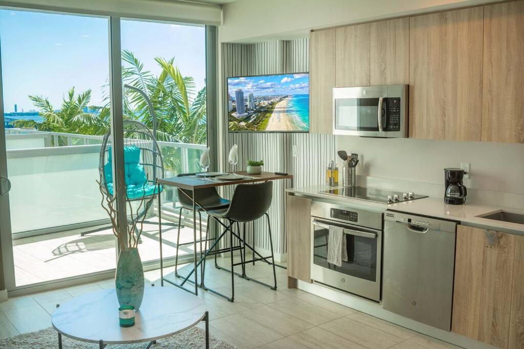 B&B Miami - Luxury Oceanview Studio at Miami Design District - Bed and Breakfast Miami