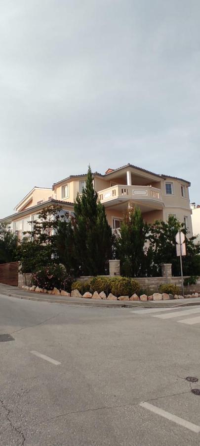 Villa Gregovica &T 2 - B&B