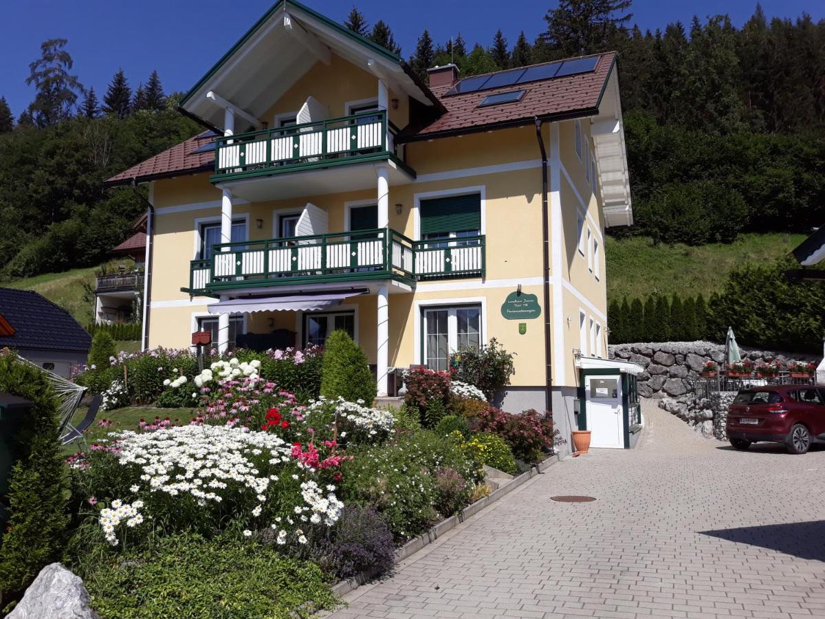 LANDHAUS JASMIN ausgezeichnet mit 4 Kristallen - FW Zinkenblick - B&B