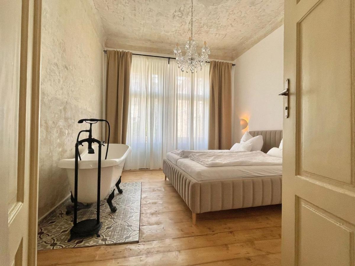 B&B Karlsbad - Apartmá Adina 1905 - Bed and Breakfast Karlsbad