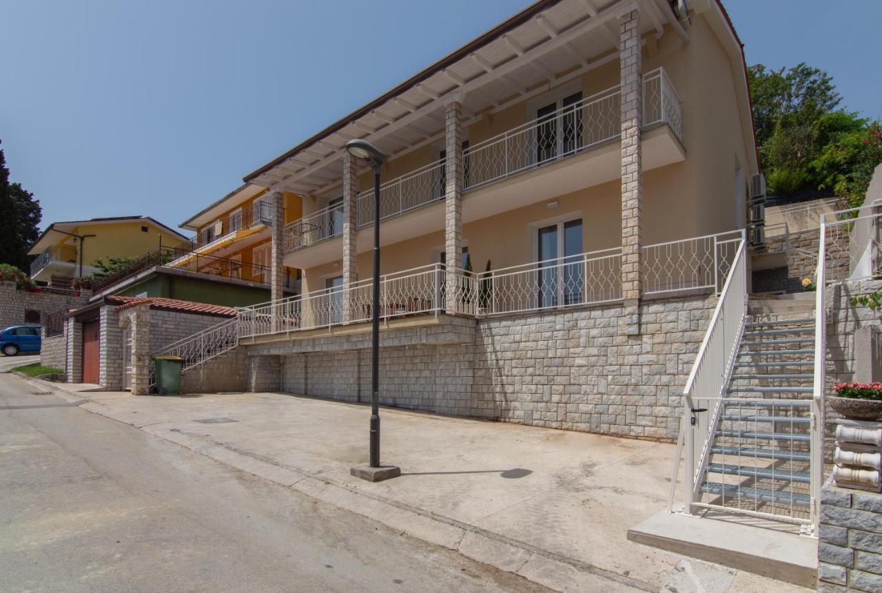 The Rose Garden Apartments - Ferienwohnung Portorož