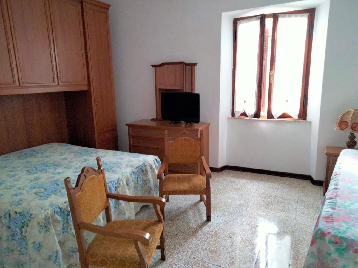 Chambre Deluxe (2 Adultes + 1 Enfant)