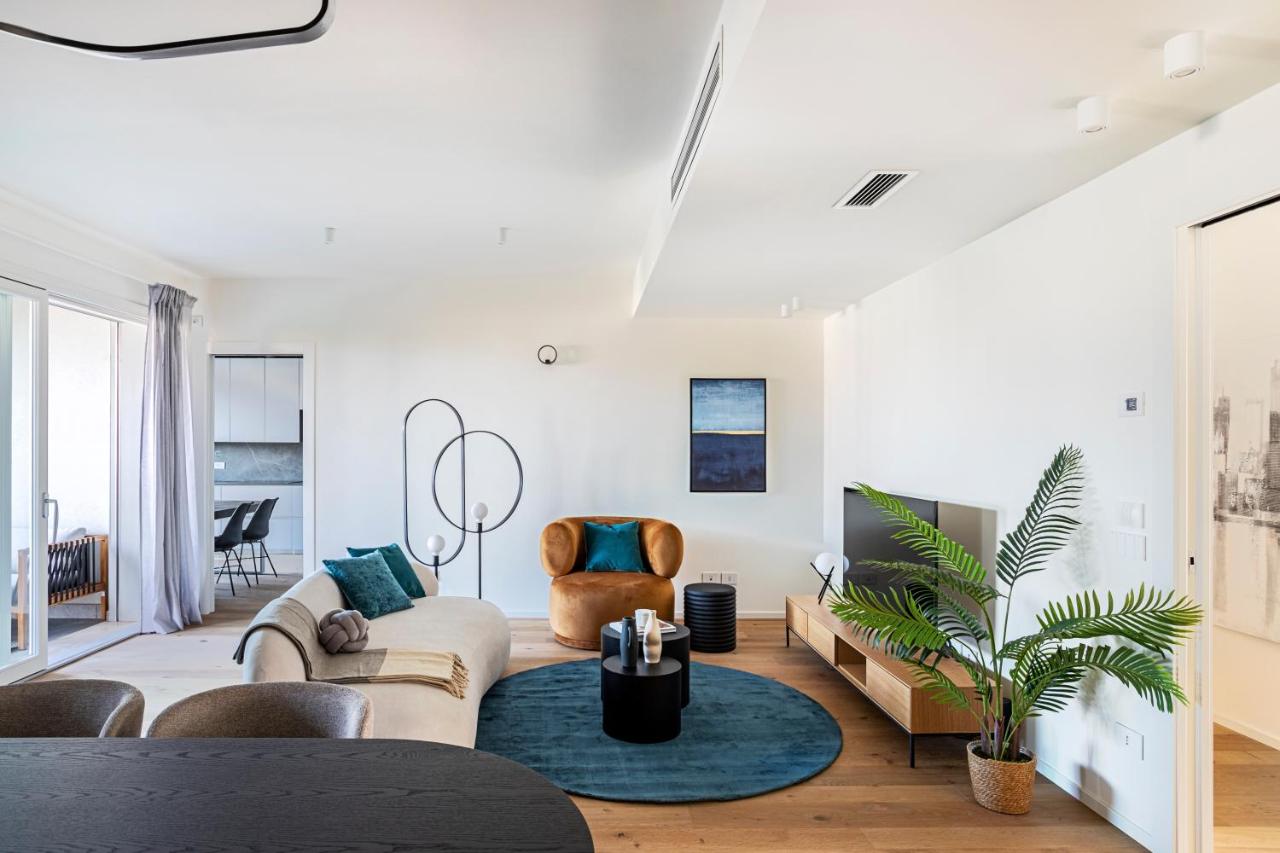 LUVI - Occhialini 5 - B&B Milano