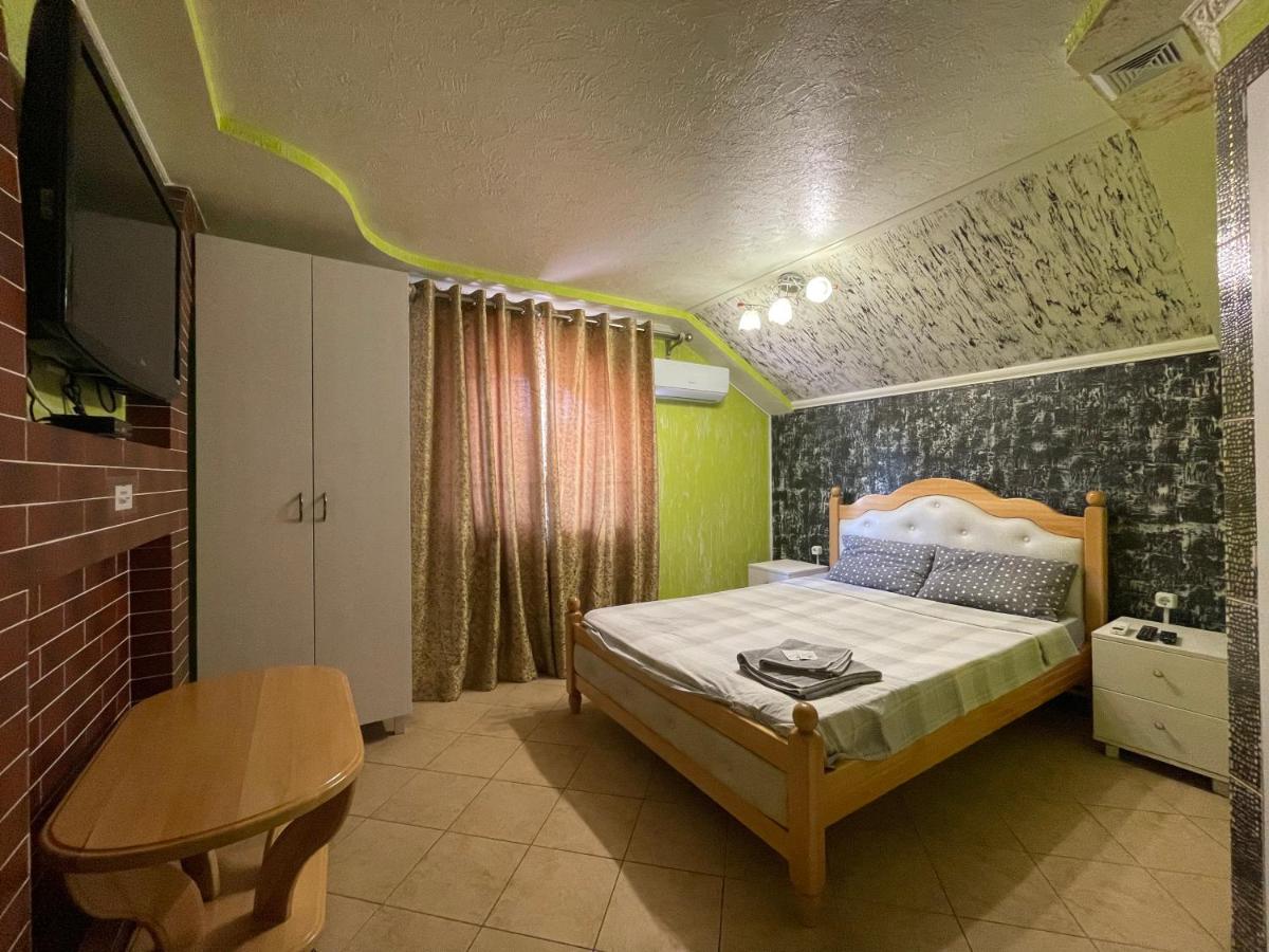 Camera Matrimoniale con Bagno Privato