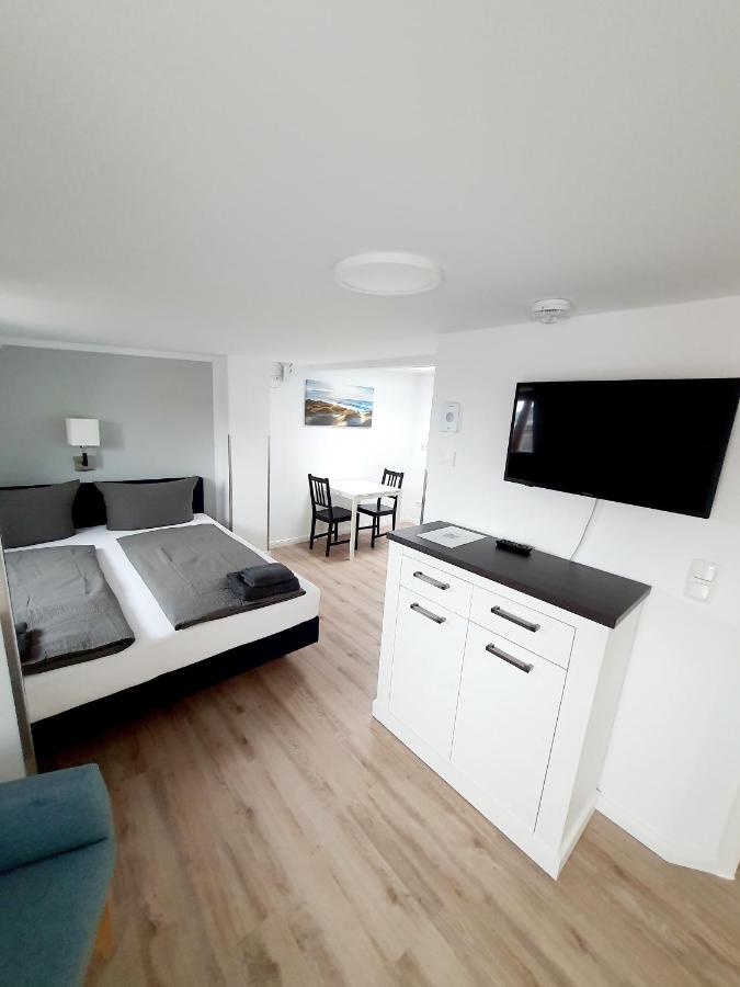 Deluxe Double Room 8