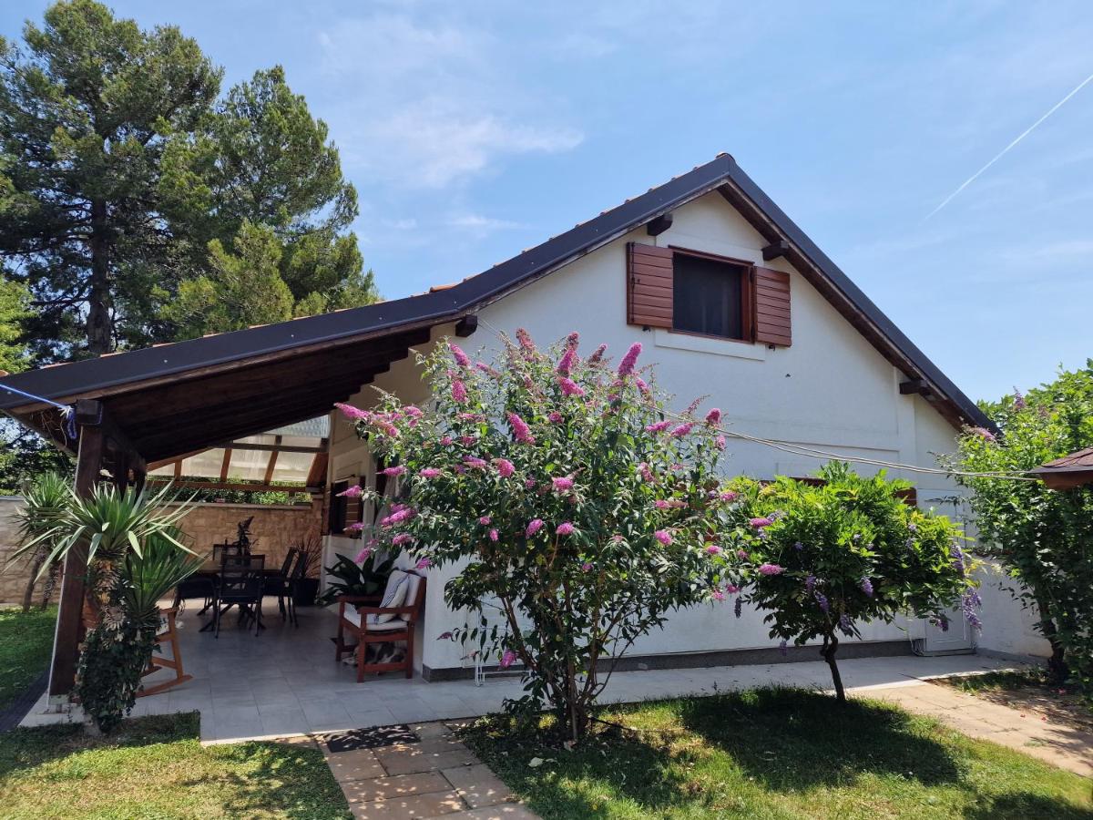 Holiday home Smokvin Hlad - B&B