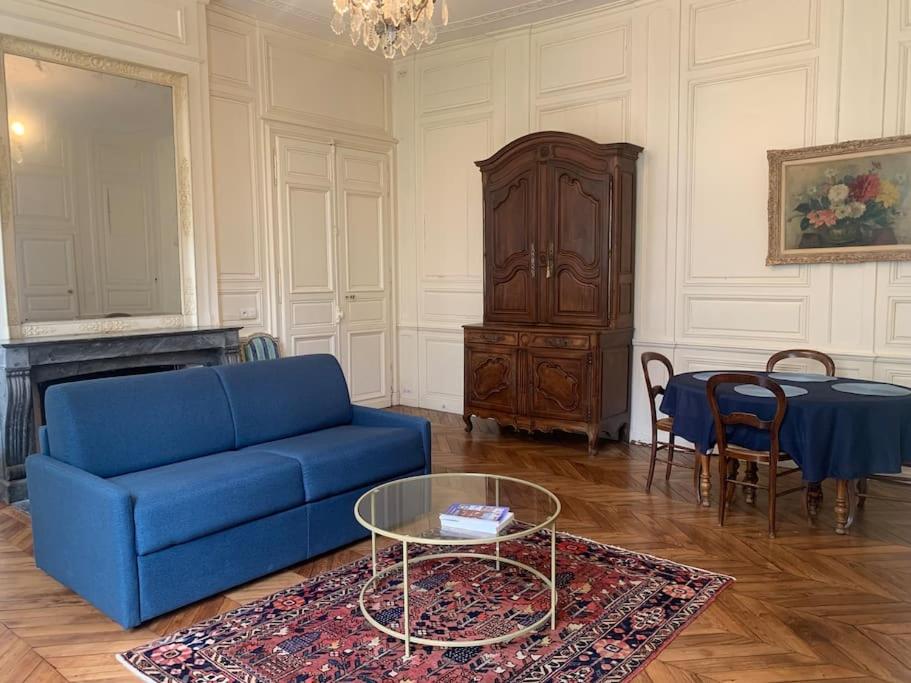 Le Victor Hugo - Ferienwohnung Bourges