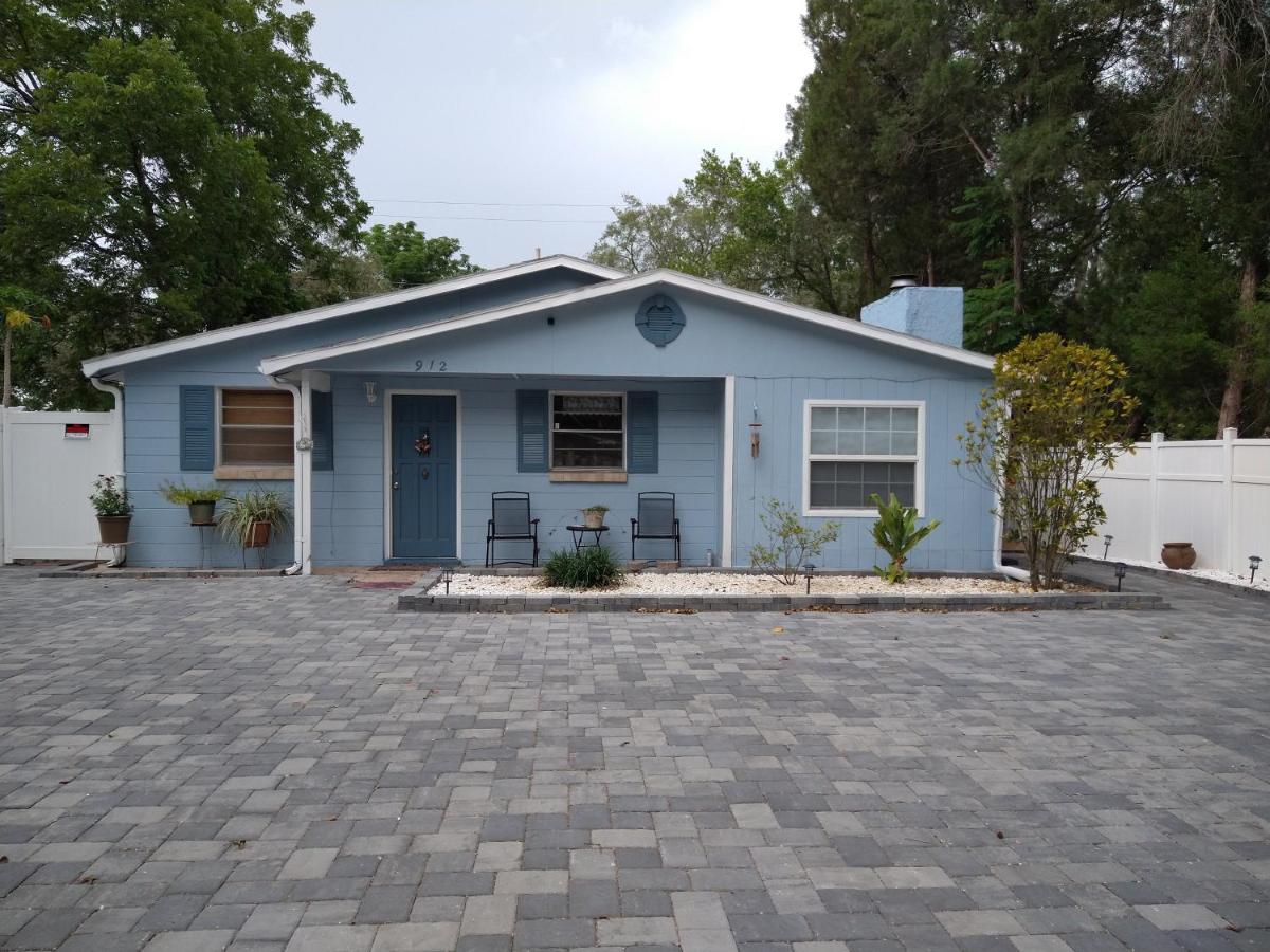 PRIVATE STUDIO - Bed and Breakfast Tampa