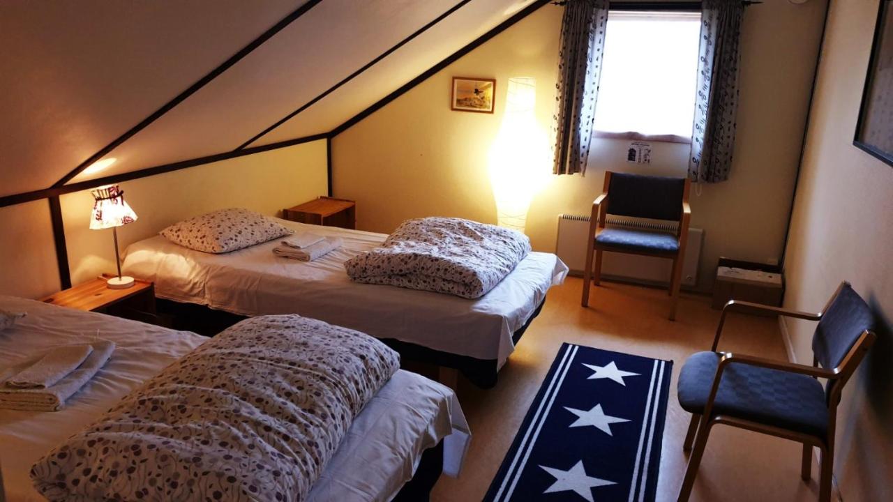 Twin Room with Shared Toilet