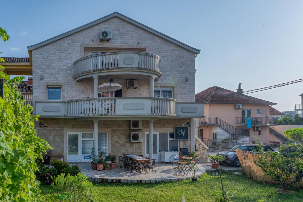 Apartments Vujosevic - B&B Teodo