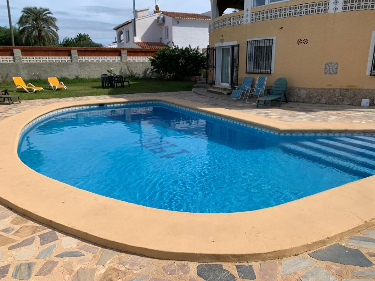 Casa para 6/12 personas con piscina privada - B&B Denia
