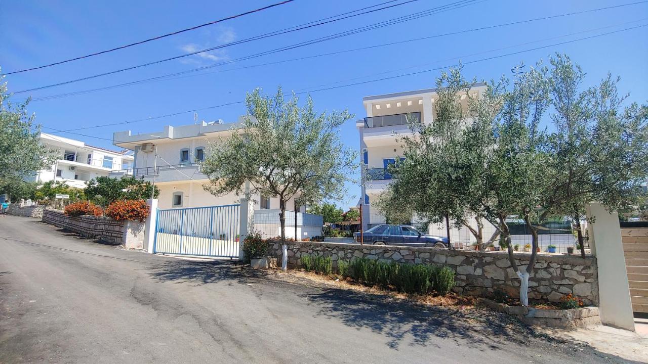 Villa LeoZeka - B&B Ksamil