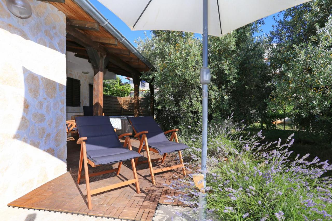 HACIENDA MIA perfect - Bed and Breakfast Zadar