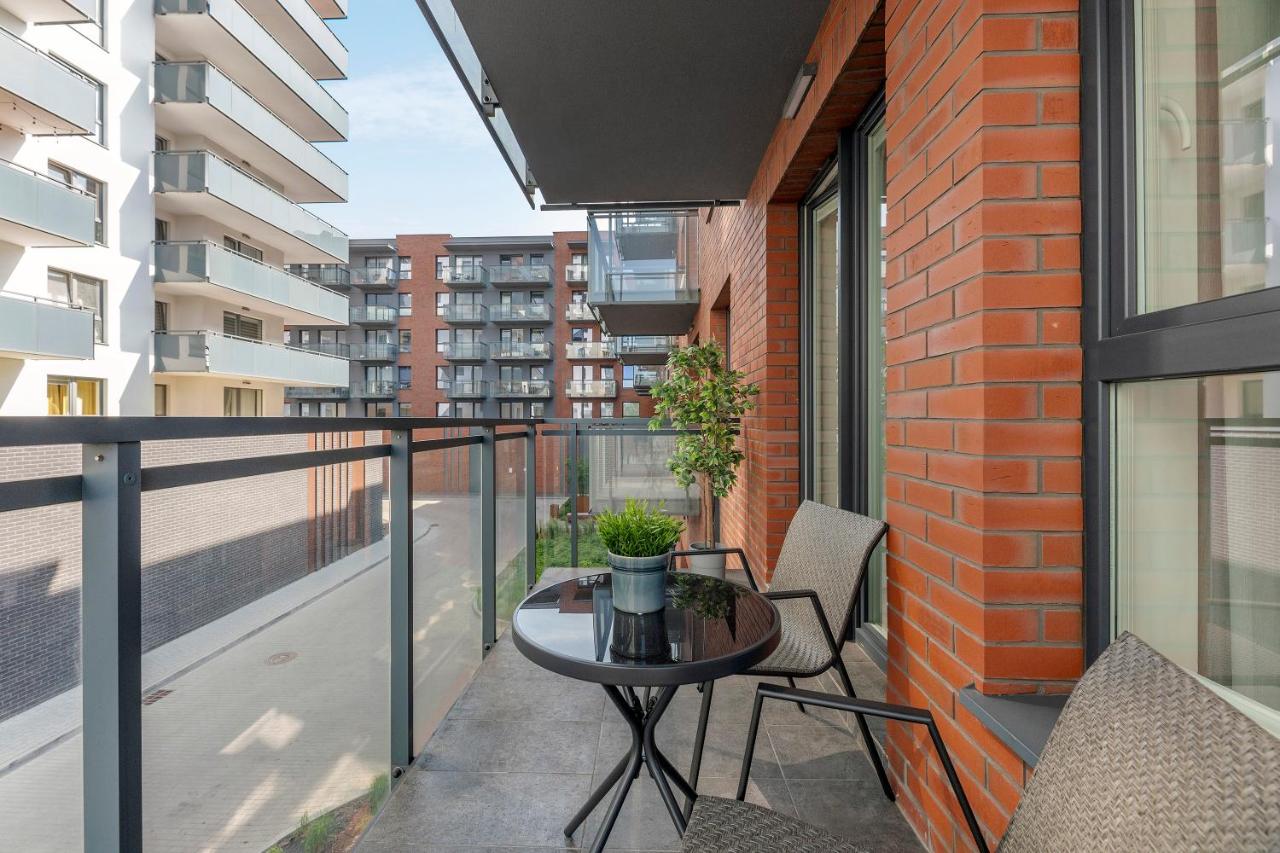 Bastion Wałowa City Center & Parking by Downtown Apartments - B&B