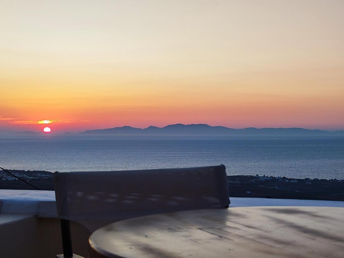 Studio (3 Persons) with Panoramic Sea and Sunset View