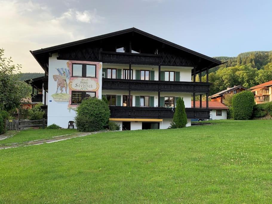 B&B Schliersee - Ferienwohnung Alpensonne am See - Bed and Breakfast Schliersee