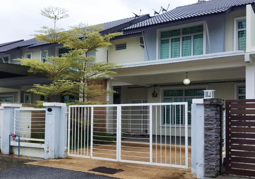 B&B Malacca - Anugerah Islam Homestay Ayer Keroh - Bed and Breakfast Malacca