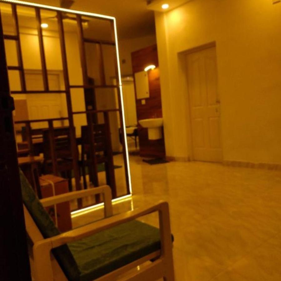 B&B Thrissur - Royal Square Service Apartment in Thrissur Town - Bed and Breakfast Thrissur