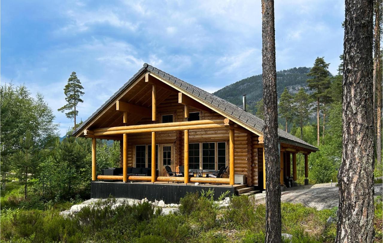 B&B Vrådal - Awesome Home In Vrdal With Sauna And 2 Bedrooms - Bed and Breakfast Vrådal