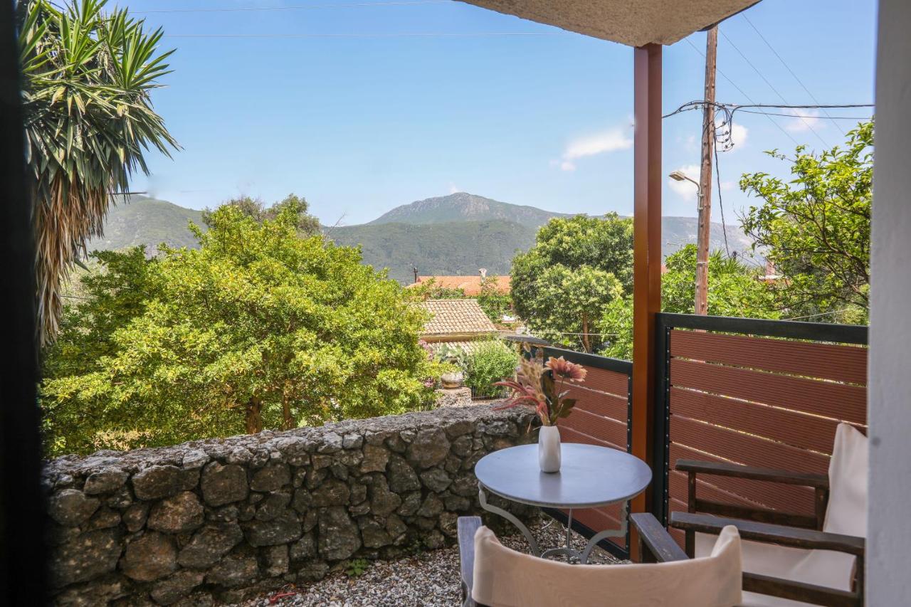 Angela's flat studio - Dassia Corfu - Chambres d’hôtes